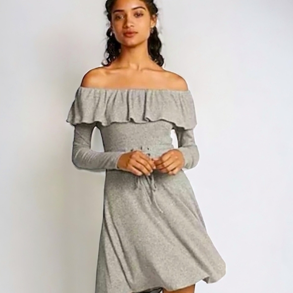 Express Sweater Dress - Picture 8 of 9